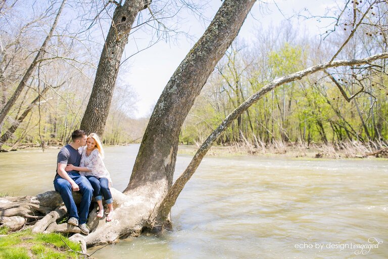 Aullwood-Gardens-Dayton-Engagement-Photo009
