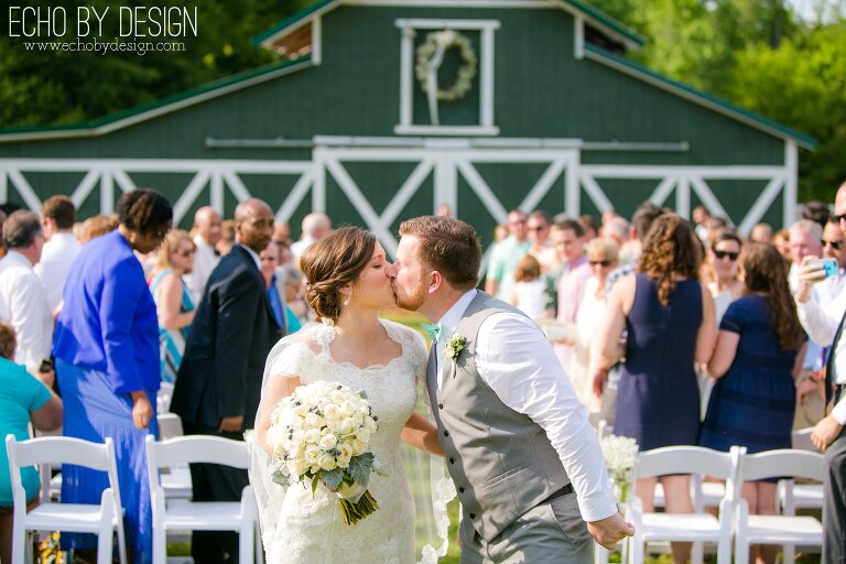 Dayton-Wedding-Photographer-Vineyard-Wedding-Jared-Emerson056