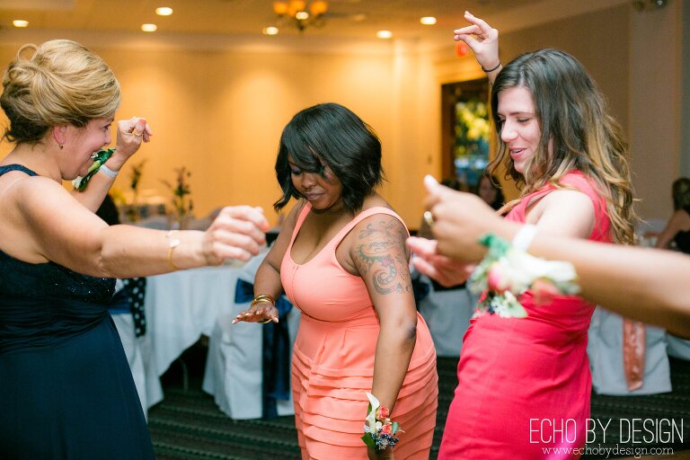 Dayton-Wedding-Photographer-Sawmill-Creek-Resort-Wedding101