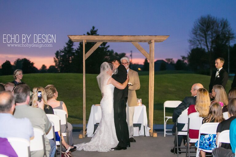 Dayton Outdoor Wedding Photographer