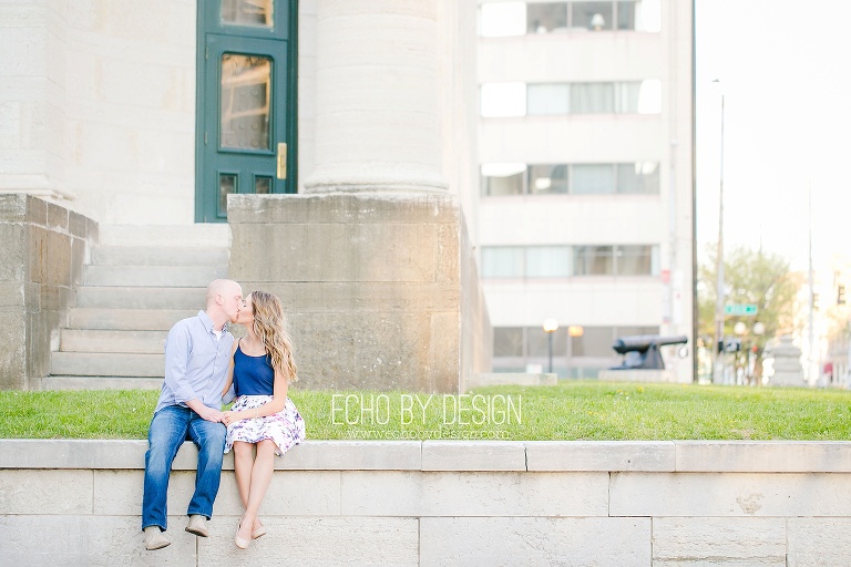 Engagement Session at the Dayton Courthouse